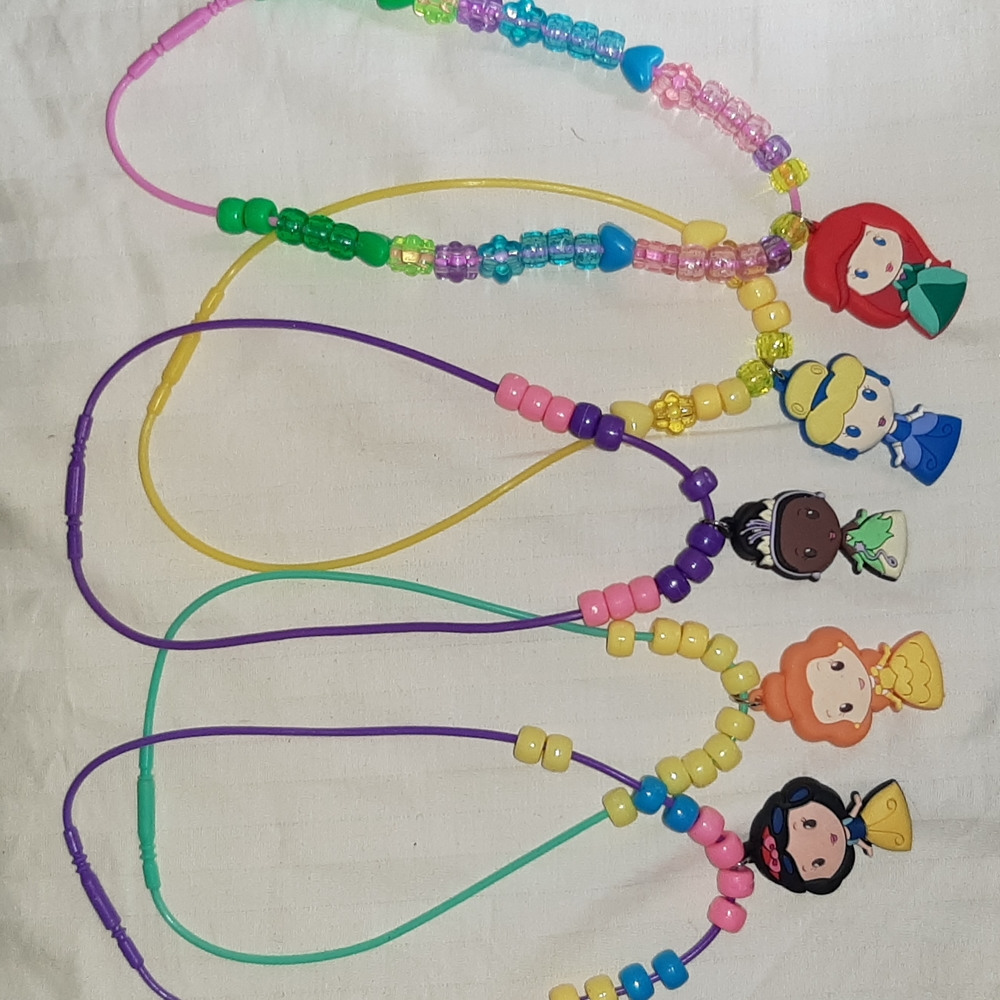 Tara Toy Corp Disney Princess Plastic Beads Charm Necklace Lot